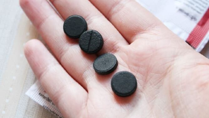 Activated charcoal for use in nut tincture treatment